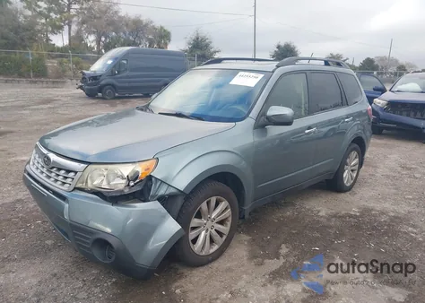 2012 Subaru Forester 2.5X Premium из США, поврежденный, VIN JF2SHADC3CH446890